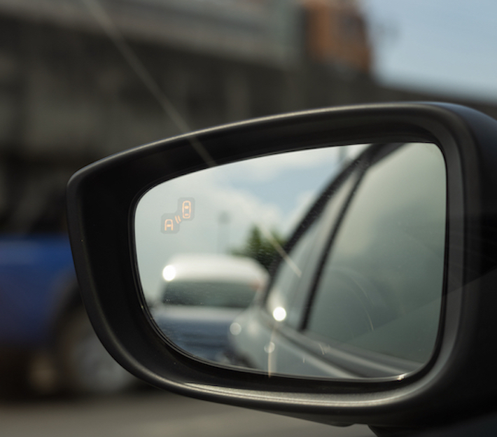 6th Avenue Honda has Blind spot indicators you can schedule your service with us today to have these installed in your Honda.