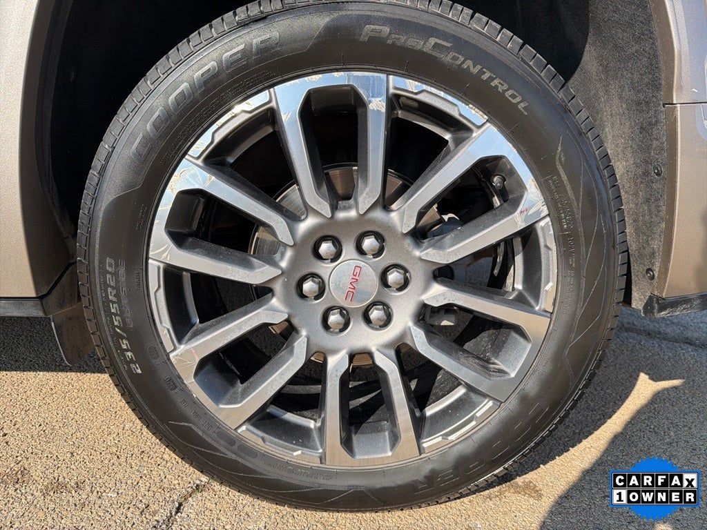 2022 GMC Acadia Denali