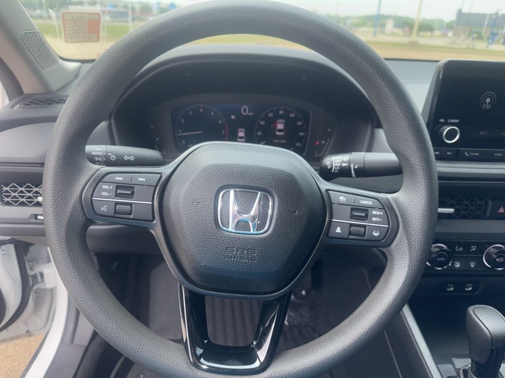 2025 Honda Accord SE - Photo 13