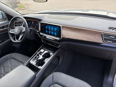 2025 Volkswagen Atlas 2.0T SE w/Technology