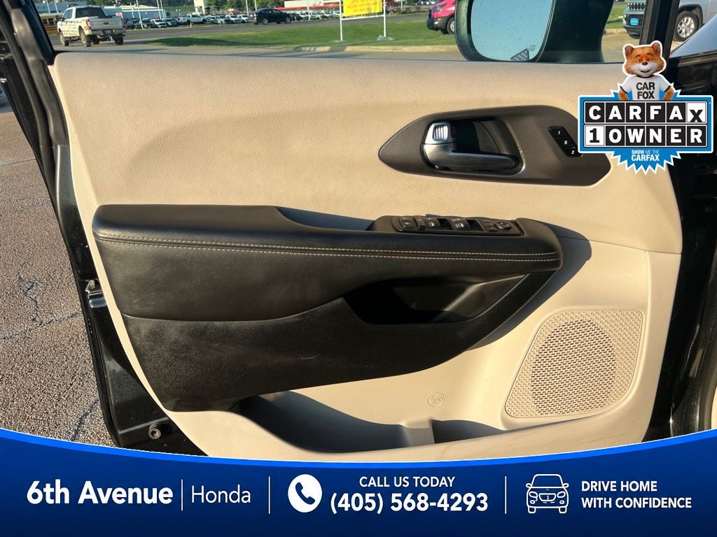 2023 Chrysler Pacifica Touring L