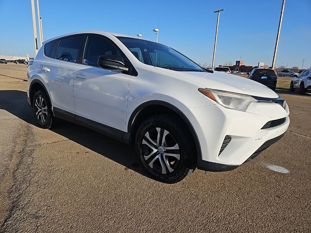 2017 Toyota RAV4 LE