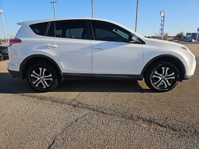 2017 Toyota RAV4 LE