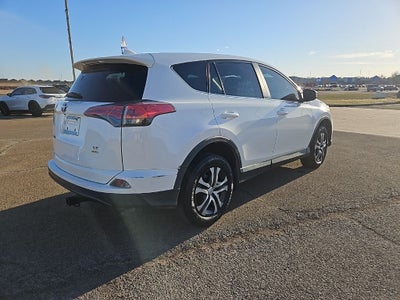 2017 Toyota RAV4 LE