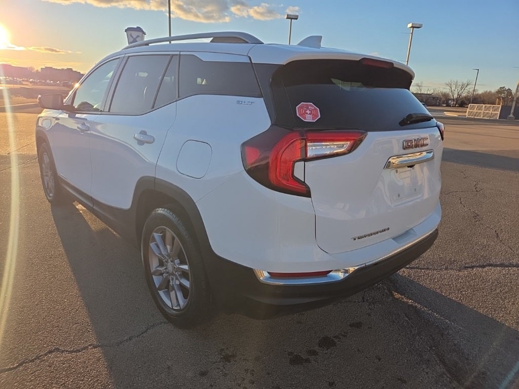 2023 GMC Terrain SLT
