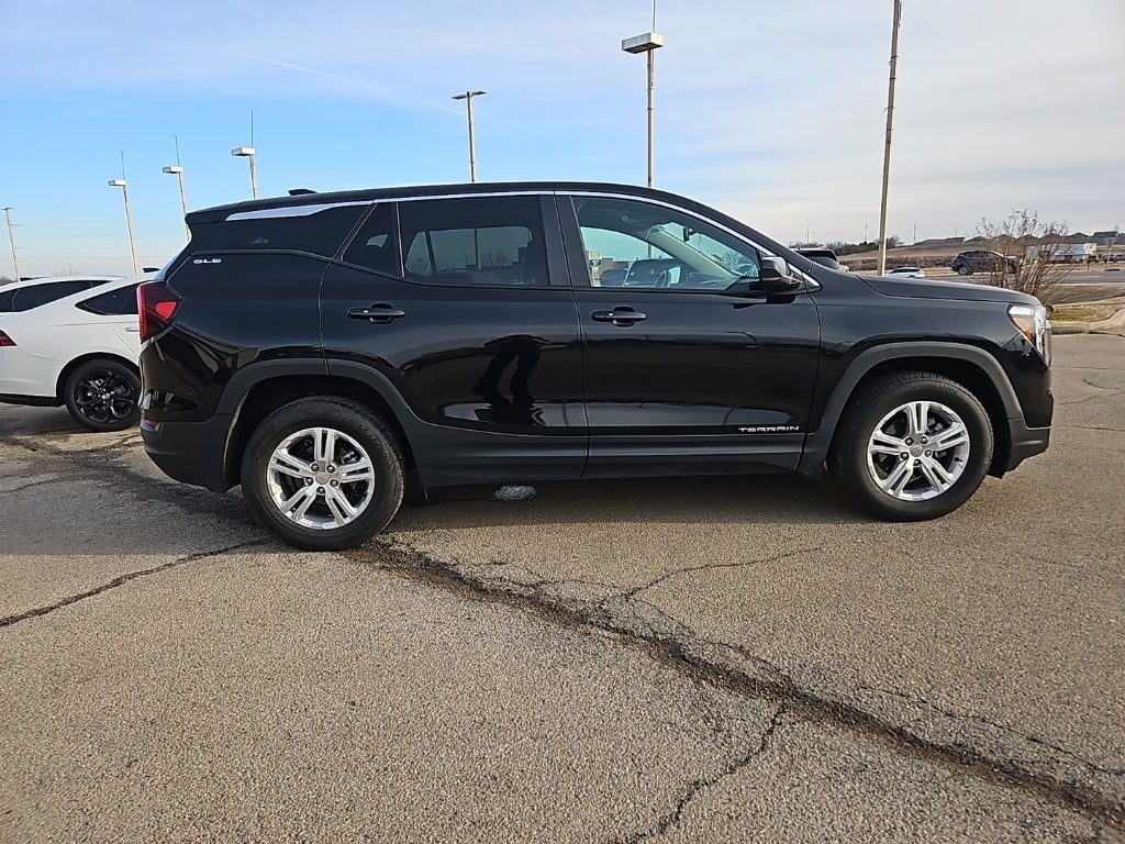 2024 GMC Terrain SLE