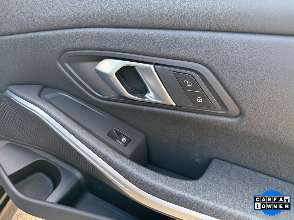 2025 BMW 3 Series 330i