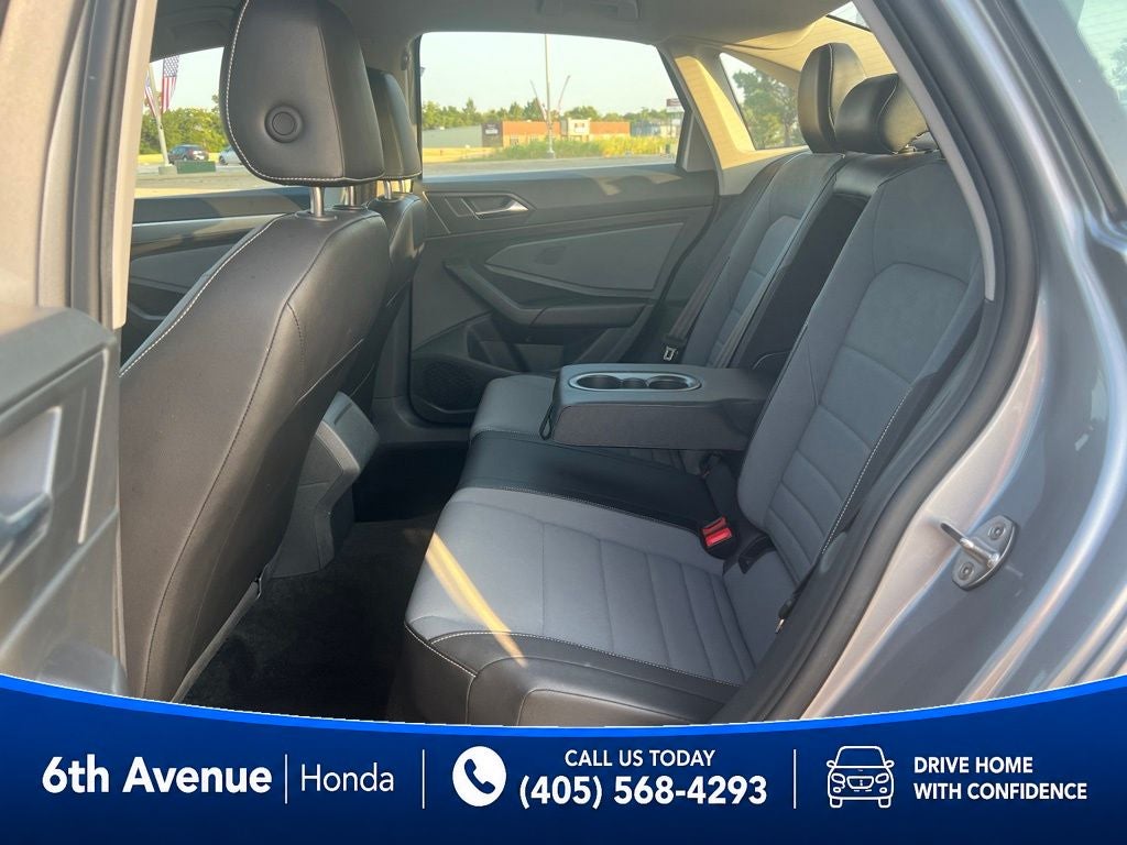 2025 Volkswagen Jetta 1.5T SE
