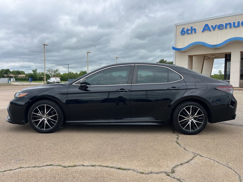 2024 Toyota Camry SE