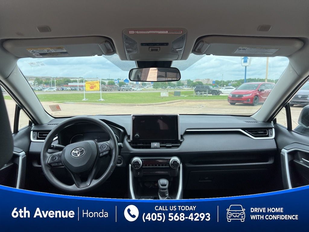 2025 Toyota RAV4 Hybrid XLE