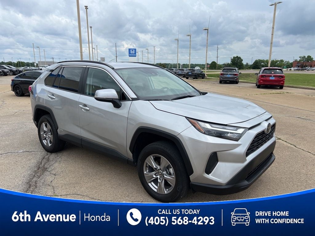 2025 Toyota RAV4 Hybrid XLE