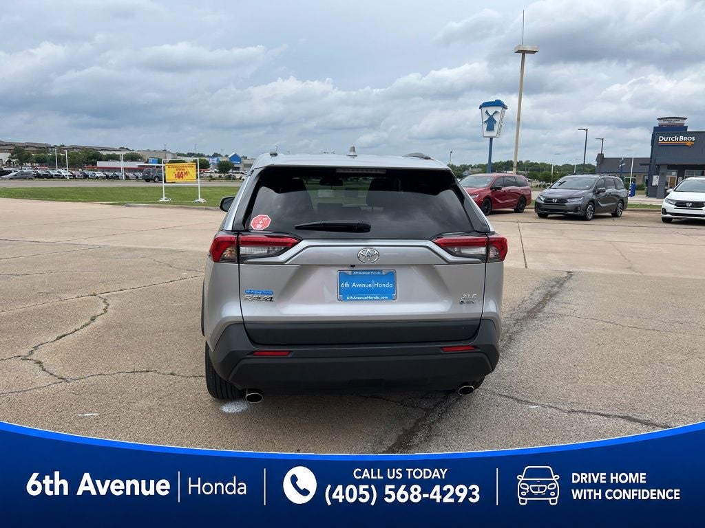 2025 Toyota RAV4 Hybrid XLE