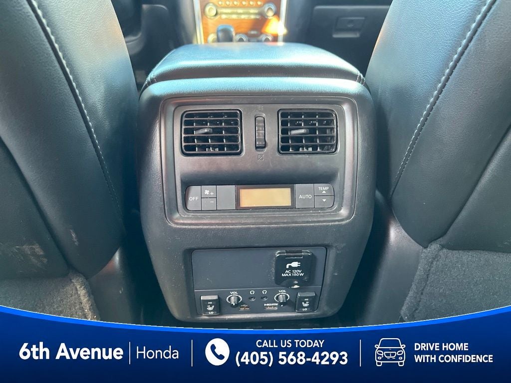 2017 Nissan Pathfinder Platinum