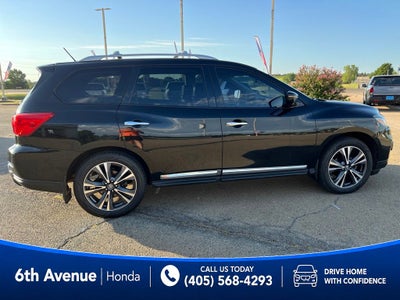 2017 Nissan Pathfinder Platinum