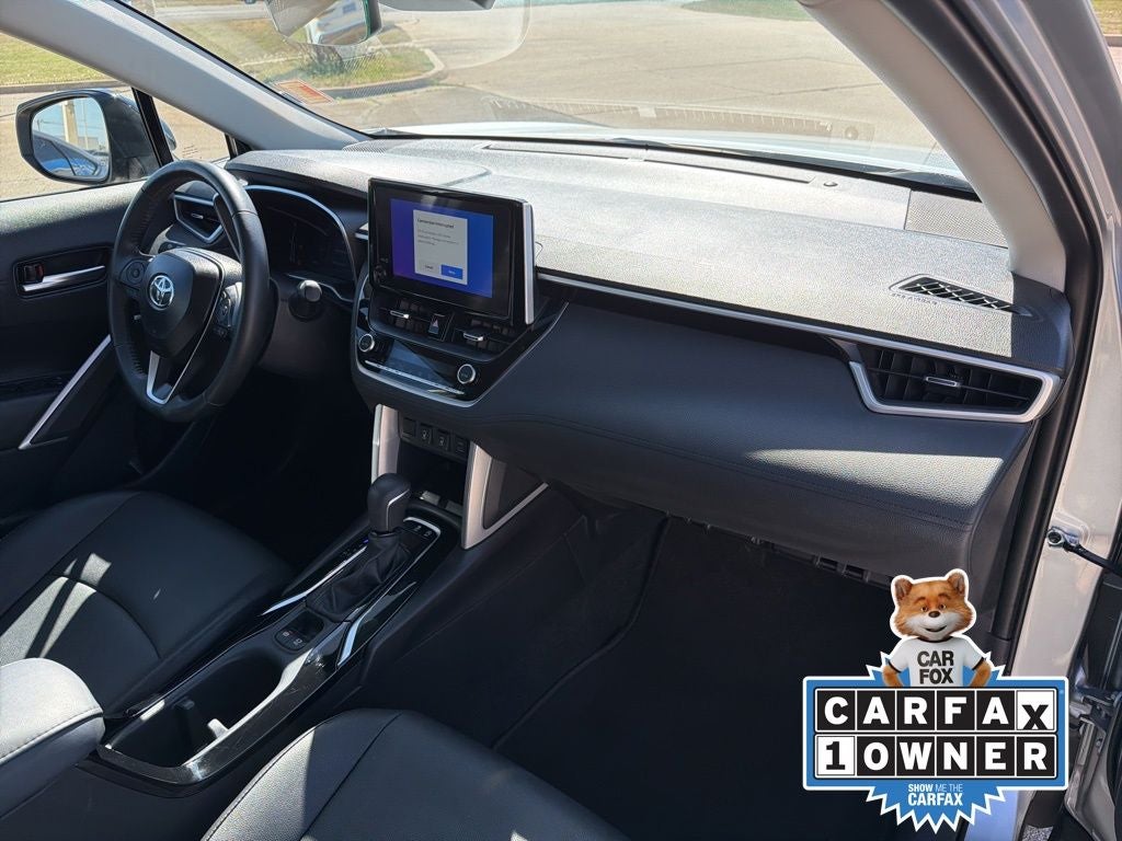 2025 Toyota Corolla Cross XLE