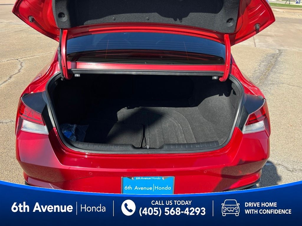 2022 Hyundai Elantra Limited