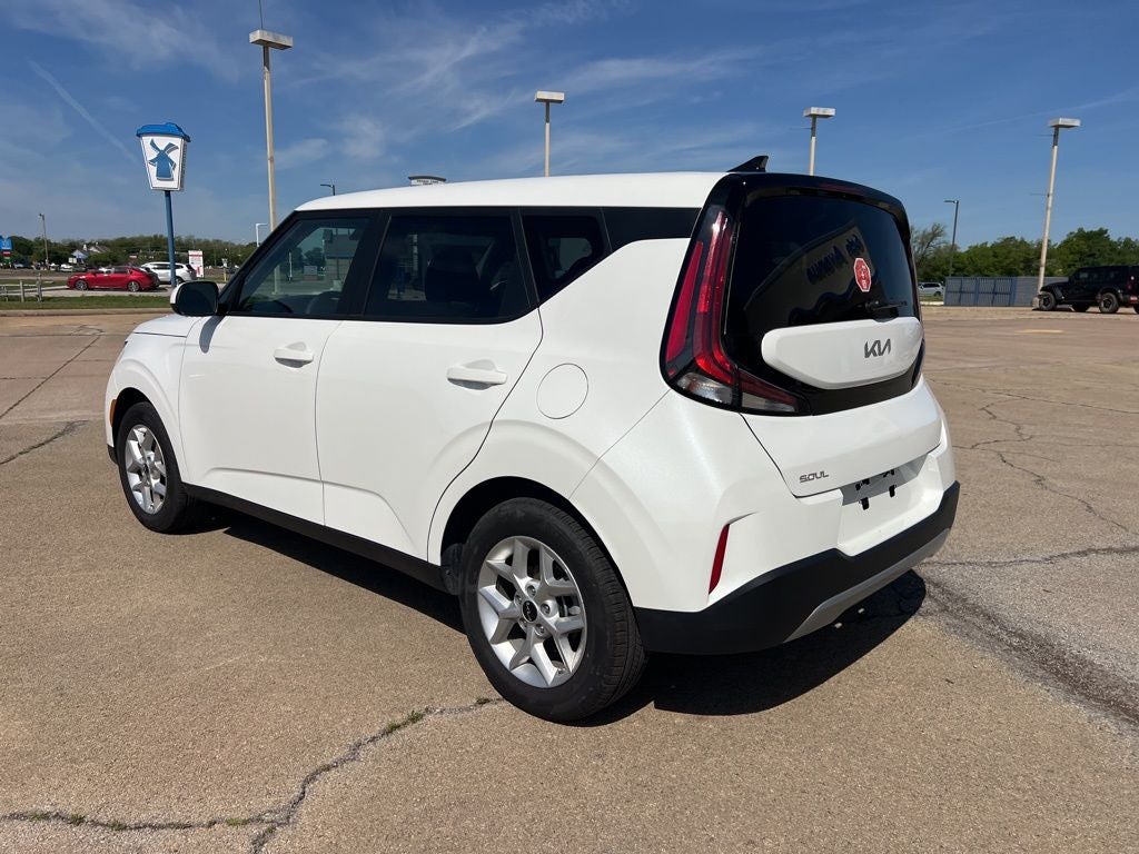 2025 Kia Soul LX