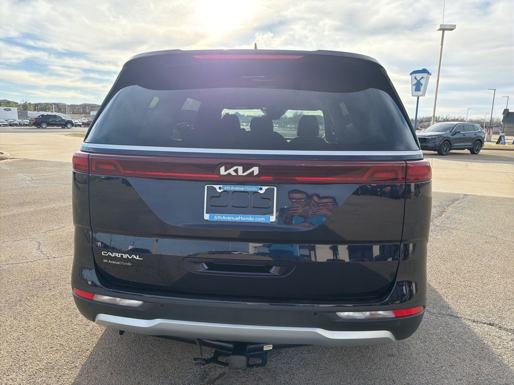 2024 Kia Carnival LX
