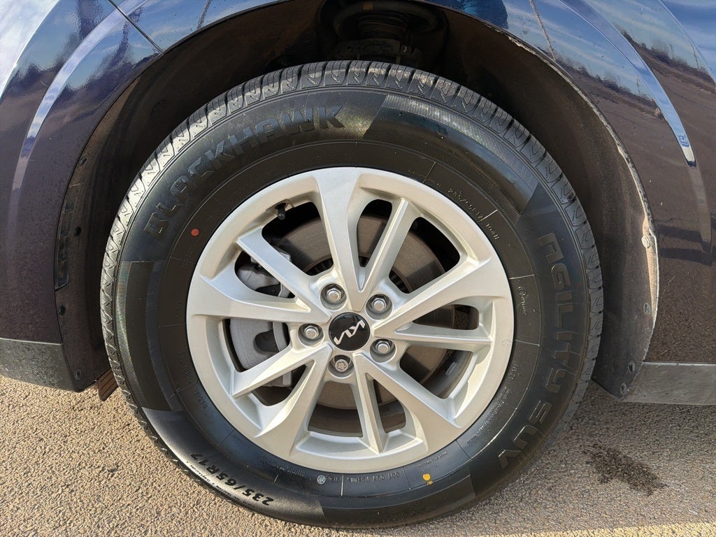 2024 Kia Carnival LX